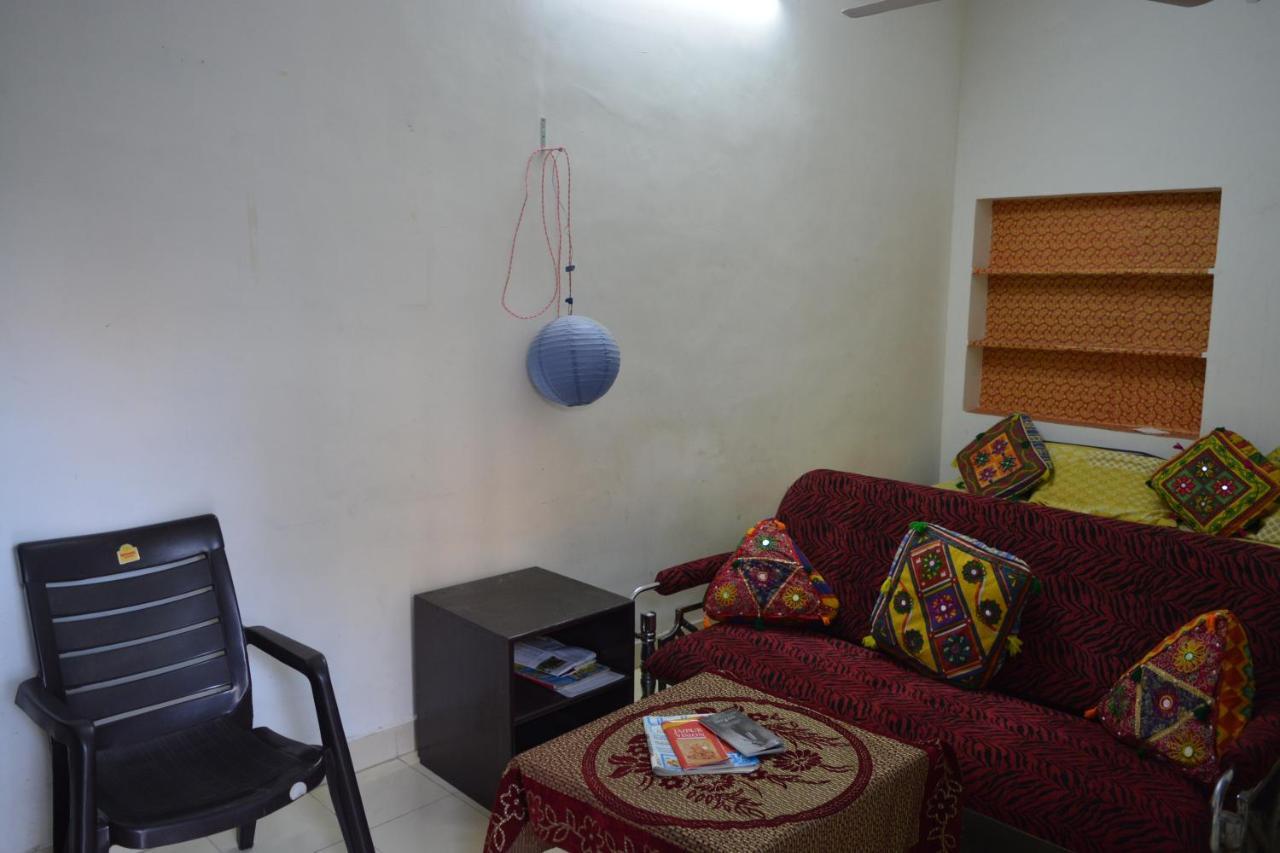 Nadya Homestay For Female & Family 斋浦尔 外观 照片